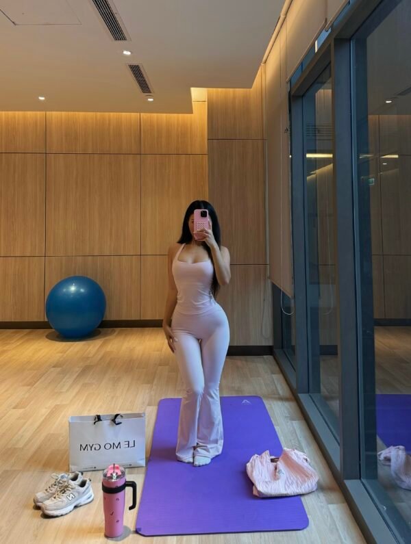 VYRA LuxeShape Activewear Set