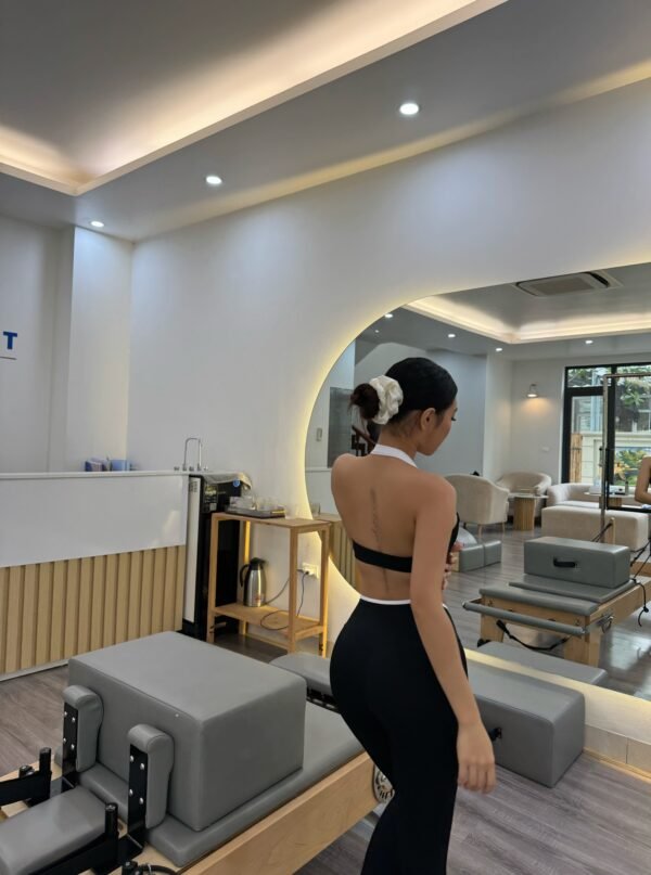 ContourGlow Halter Set